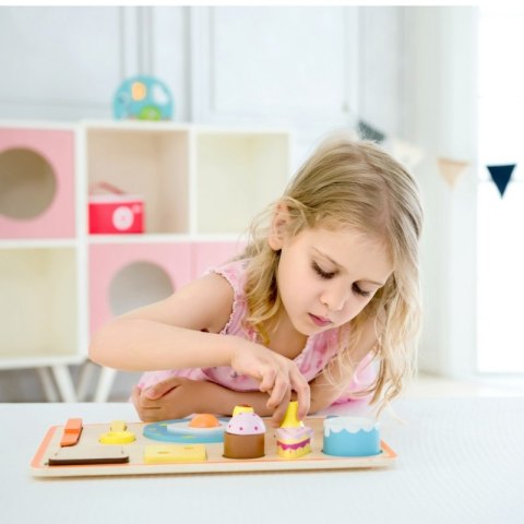 CLASSIC WORLD Drewniane Klocki Ręcznie Robione Układanka Zestaw Śniadaniowy 16 el.